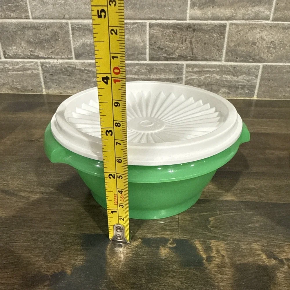 Tupperware Servalier Bowls‎ Liquid Tight Seals Set of 2 New